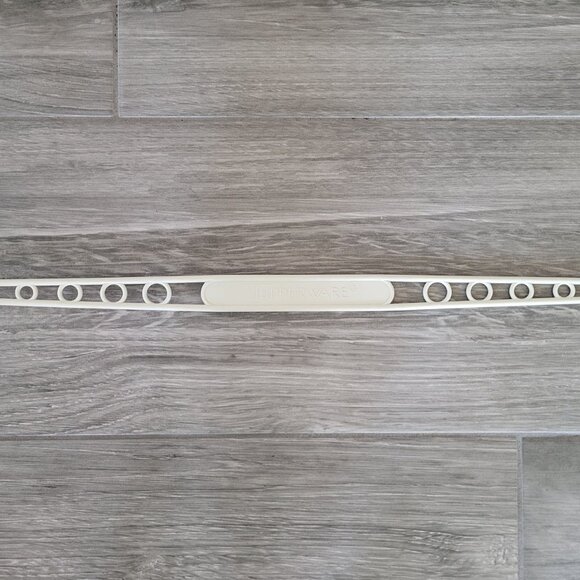 TUPPERWARE VINTAGE 1970s 624-26 ROUND CAKE CARRIER HANDLE CARRYING STRAP WHITE - Picture 6 of 7